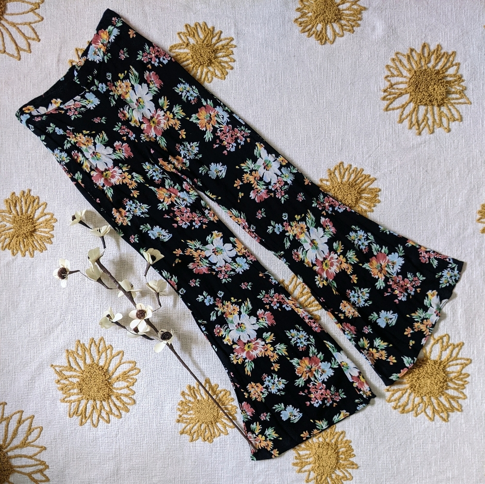 SOLD Zara Floral Boho Wide Leg Palazzo Pants Medium